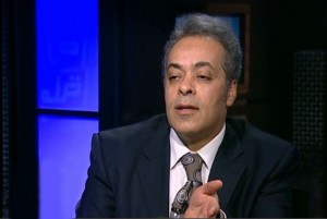 "جمال سلامة استاذ ورئيس قسم العلوم السياسية جامعة السويس"