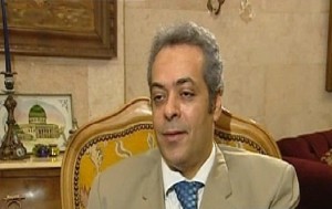 جمال سلامة استاذ ورئيس قسم العلوم السياسية بجامعة السويس 