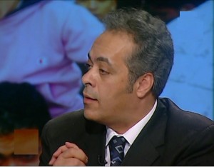 جمال سلامة علي أستاذ و رئيس قسم العلوم السياسية جامعة السويس